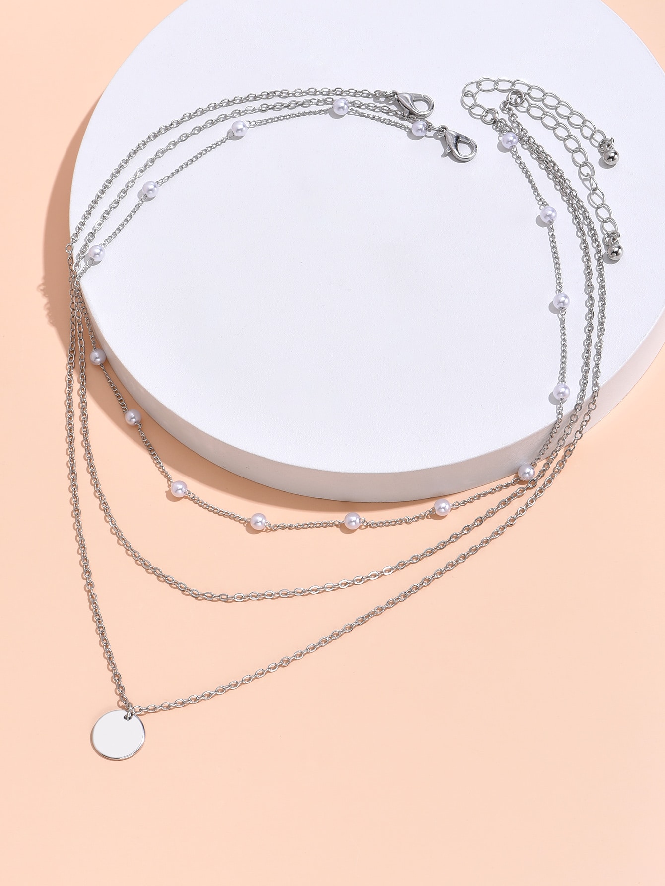 2pcs Faux Pearl Decor Round Charm Necklace